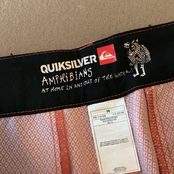 QUICKSILVER AMPHIBIANS SHORTS - CORAL/ ORANGE - Size 36 - Picture 3 of 10
